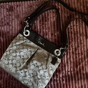 COACH Hand F17599 Beg Signature NA NA Fashion shoulder Bag From Japan